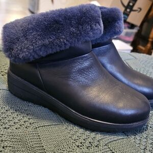 FitFlop Black Women's Faux Fur-Lined Ankle Boots Size 7